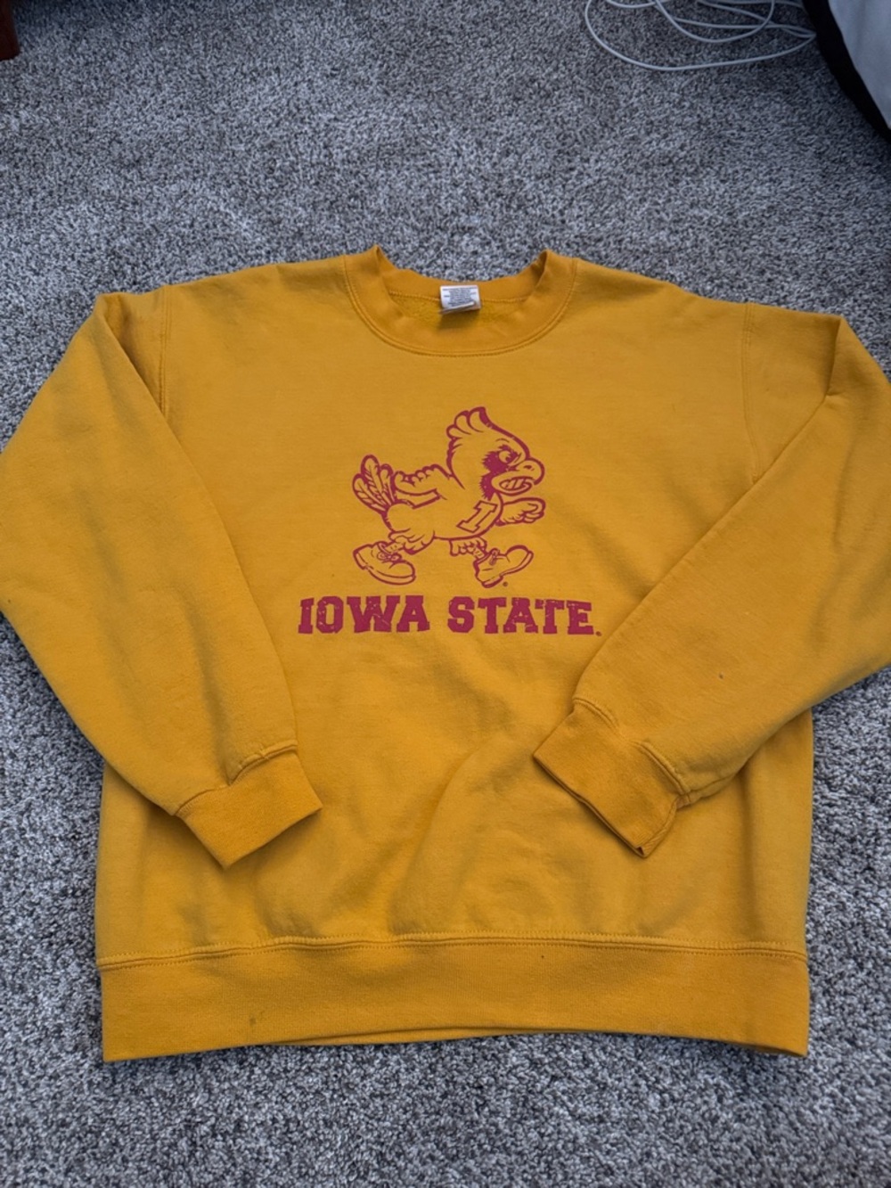 Gildan Women’s Iowa State Gold Crewneck Sweatshirt with Red Mascot Print